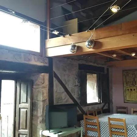 Casa Fabiana Montenegro de Cameros
